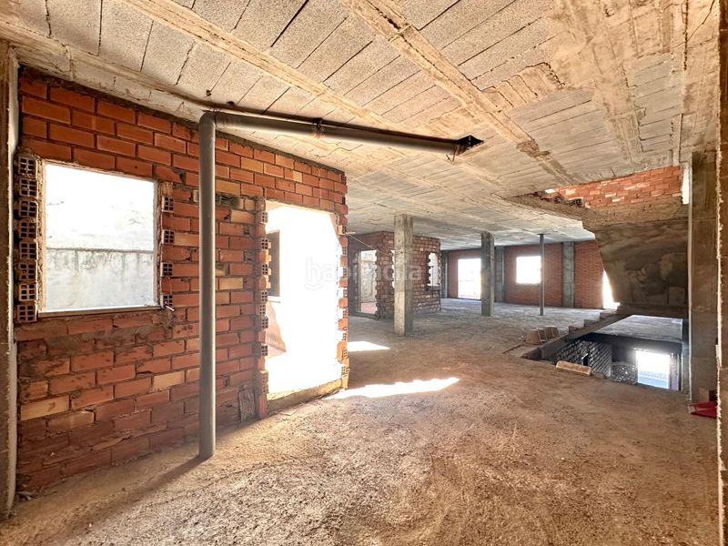 Foto f23e6e72-3efd-4e9f-92df-90915d8551da. Casa amb aparcament a Maracena