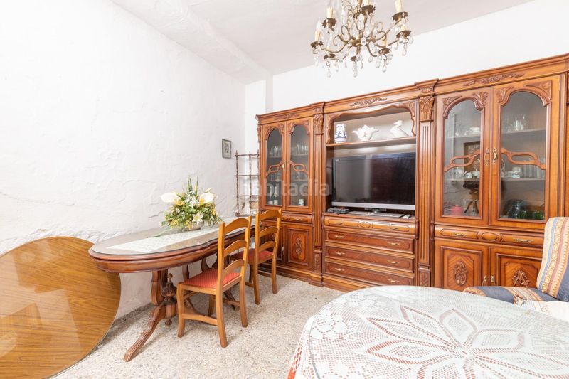 Foto a4c19165-3da7-4a90-80b9-d4dc95296c5a. Masia amb aparcament a Polideportivo Alhendín