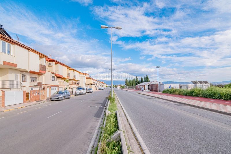 Foto 3e09fe98-0353-482f-9e07-efa7ae7b35ee. Pis amb aparcament piscina a Albolote