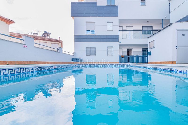 Foto 5ceac25e-8067-429b-93e2-ff9cdc6dd573. Pis amb aparcament piscina a Albolote