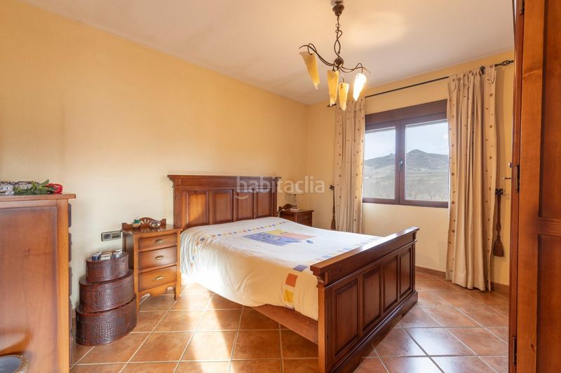 Foto a4daf2fd-10b9-429b-a8b2-5572e09cdbf1. Xalet a Dílar