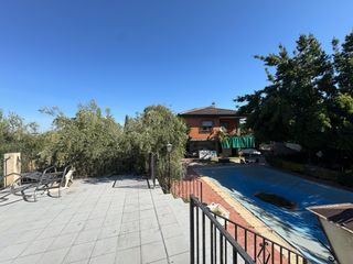 Casa  Carmen morcillo 74. Casa de campo y terreno rústico