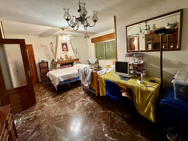 Foto 91dc39ab-d1e0-4aae-a516-ba0cc5352e56. Casa amb piscina a Gójar