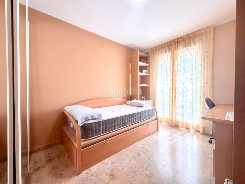 Foto c28ef6ea-80c7-42e0-a916-ba44744f03e3. Casa adossada amb calefacció aparcament a San Miguel Armilla