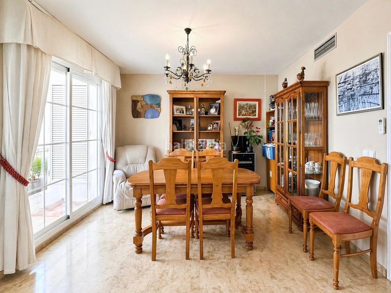 Foto e3006518-6597-4e18-a559-bc2fcfd288da. Casa adossada amb calefacció aparcament a San Miguel Armilla