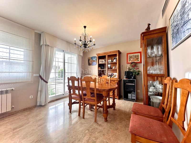 Foto 11d6167b-6943-4554-a5f7-37cf0a9533b4. Casa adossada amb calefacció aparcament a San Miguel Armilla