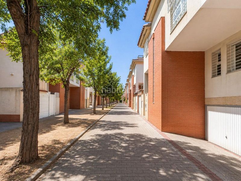 Foto f6c0ae5d-3654-46b1-b47c-d42c7f686885. Casa adossada amb calefacció aparcament a San Miguel Armilla