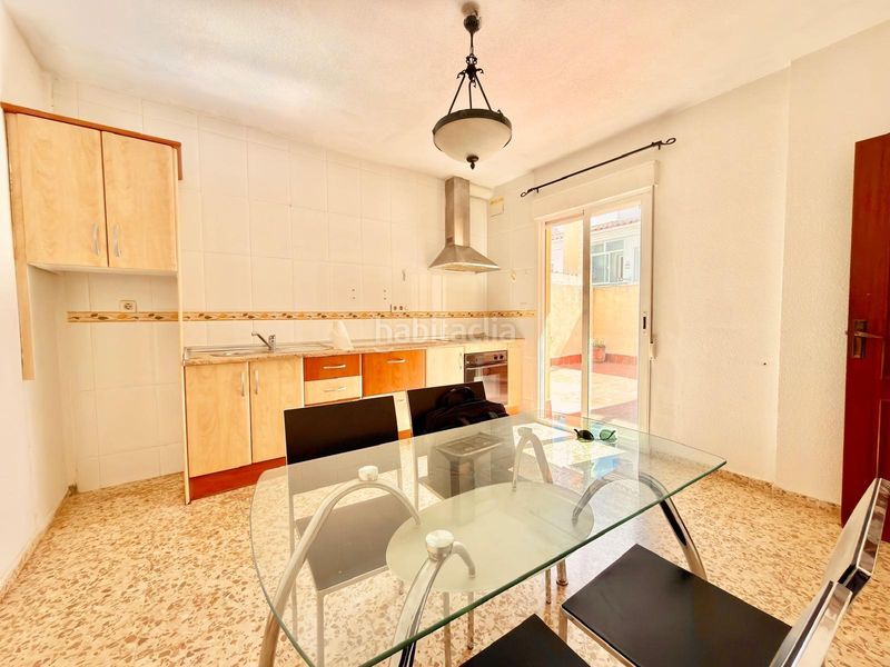 Foto 2c434c7f-9c27-45c7-a745-f36467be57fa. Casa amb aparcament a San Miguel Armilla