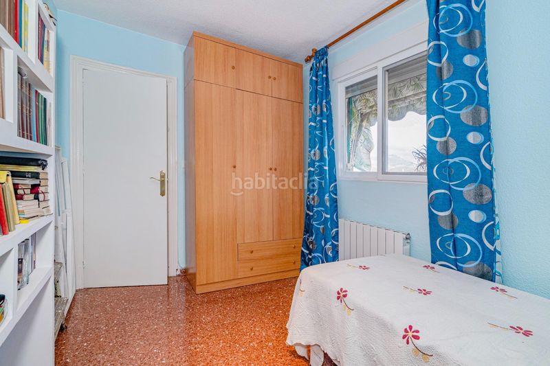 Foto e09ca2b0-fb4f-4329-a7d1-bd39a09809fa. Pis amb calefacció aparcament a Cartuja Granada