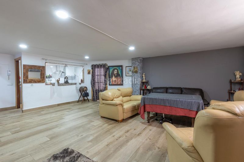 Foto f87e3958-d101-4ecb-ba9f-36a2b07bd3fd. Casa aparellada amb calefacció aparcament piscina a Gójar