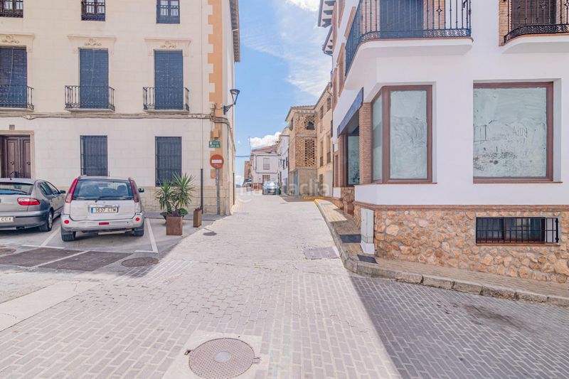 Foto 45697b0b-f130-4ca0-865d-eb95274c88ce. Edifici a calle almenillas a Íllora