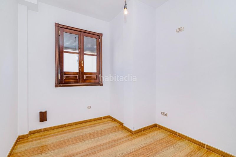Foto 6a57d252-5a9f-48d8-ac14-82e6958ce32b. Edifici a calle almenillas a Íllora