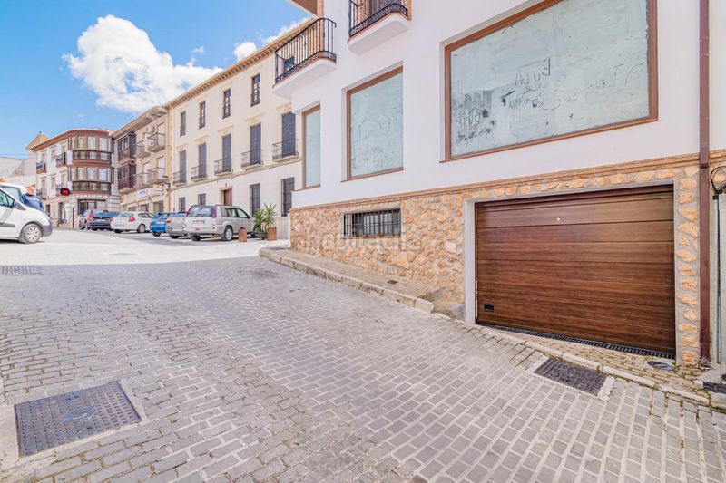 Foto 73d6e0ca-741c-4a09-ba0b-ebe2aacd89a4. Edifici a calle almenillas a Íllora