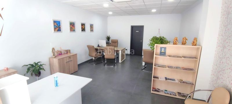 Foto b8554be3-9ec7-404d-b42a-5cfa52519f2f. Local comercial a Albolote