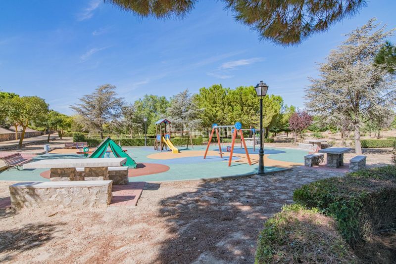 Foto 8ad39915-9008-4fac-a83d-27bcf6c33631. Terreny residencial a Dílar