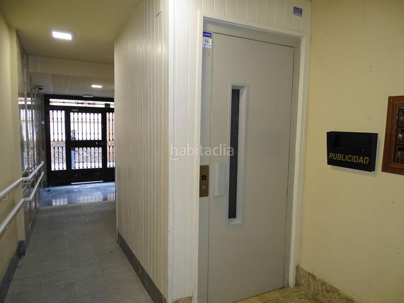 Foto d6842185-777d-49b4-89e3-22a27546ea27. Pis a Centro - Sagrario Granada