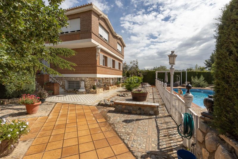 Foto add2e018-acbe-48a7-83bf-d1045103a39b. Xalet amb calefacció aparcament piscina a Carretera de Granada-La Alcazaba Alhendín