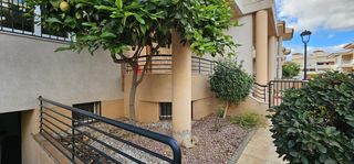 Casa a schiera  Calle medio ambiente. Venta de casa de tres plantas en maracena