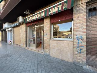 Local Comercial a Calle trucha. Local comercial en venta en la chana  equipado, a pie de calle y