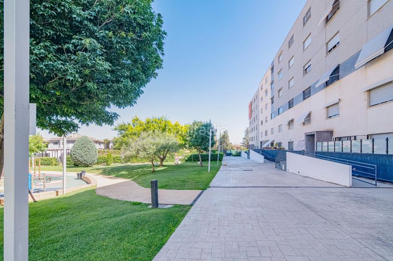 Foto ed73a8b4-7ae8-48b0-b904-158263466f40. Planta baixa amb aparcament piscina a Carretera de Granada-La Alcazaba Alhendín