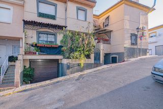 Casa a schiera  Calle tortola. Casa en güevejar
