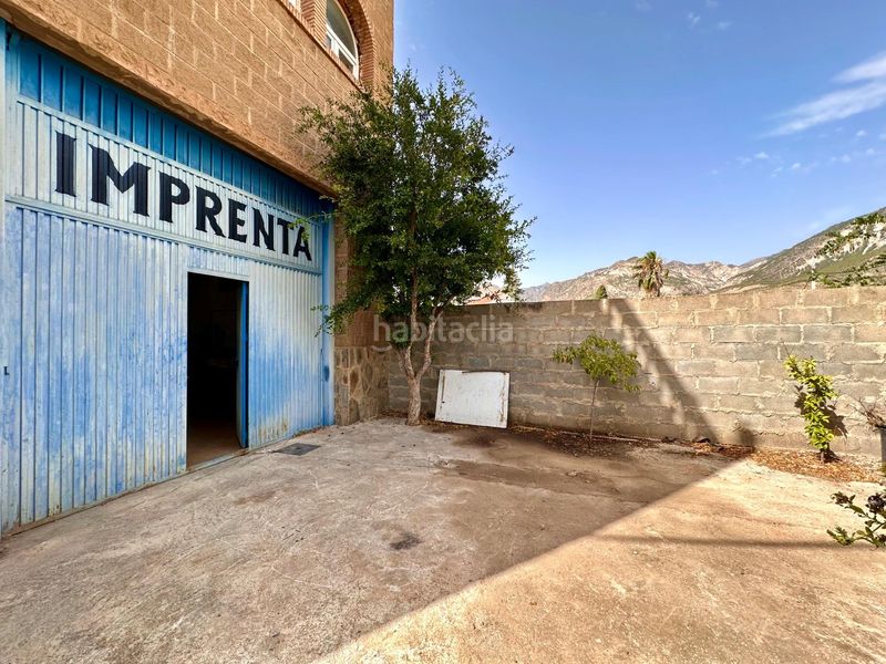 Foto 3b3a228c-5ae8-4c23-b3fc-4a4abc3befb8. Casa amb aparcament a Dúrcal