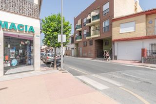 Planta baja  Santa lucia 50. Oportunidad de amplion piso en churriana de la vega, junto parad