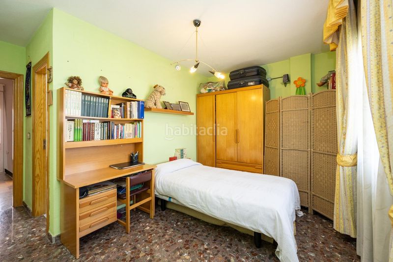 Foto e29455d9-d0ce-4dba-8ee0-f6bea8d58a3e. Casa adossada amb aparcament a Maracena