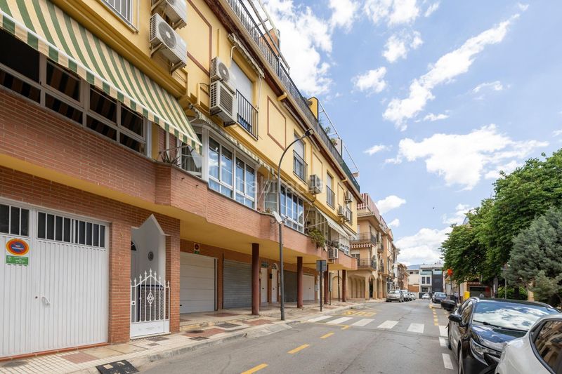 Foto fb63ef32-07fe-4b10-8f48-49a16125fcc1. Casa adossada amb aparcament a Maracena