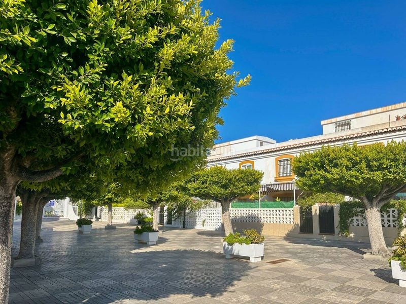 Foto 7f9c56e3-c30d-4fee-a674-7797afec27a4. Casa amb aparcament piscina a Salobreña costa Salobreña