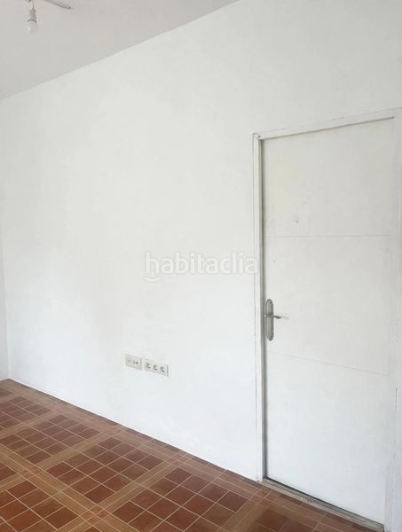 Foto bb2c568a-16be-48b0-91fa-01ed33d9fc09. Casa adossada a rosa chacel 14 a Urbanizaciones Alhendín
