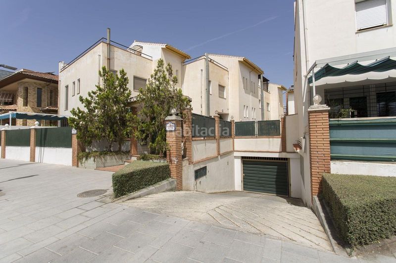 Foto 415ada7f-b038-4577-920f-7c347b748a04. Casa adossada amb aparcament piscina a Carretera de Granada-La Alcazaba Alhendín