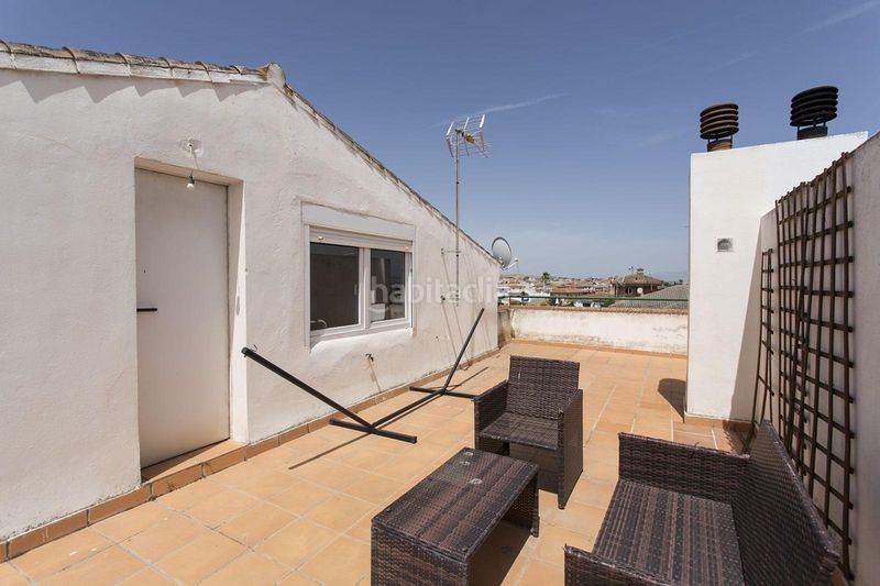 Foto fe2b39a5-f7e2-4531-979d-3111e0fe273c. Casa adossada amb aparcament piscina a Carretera de Granada-La Alcazaba Alhendín