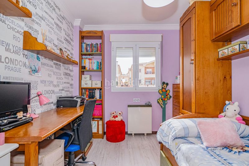 Foto f7101997-d8c6-435b-a7da-96272450ecaf. Casa adossada amb aparcament a Barrio de la Vega Monachil