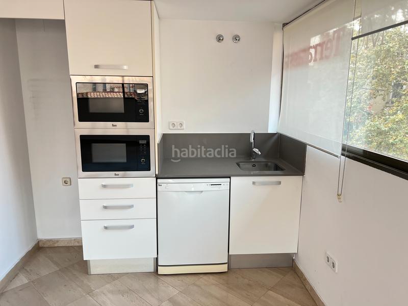 Foto b882716a-dbf9-48b4-85ac-cd9272ef100d. Miete büro in Barri del Centre Terrassa