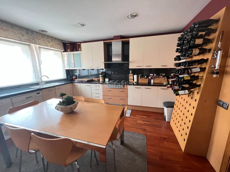 Foto 176369ba-007a-4703-b099-2750ad5ad539. Casa a schiera con riscaldamento parcheggio in Gràcia Sabadell