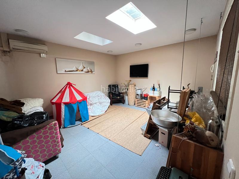 Foto 3bdf4136-ecee-4543-bf7b-3e96fd956ad8. Casa adosada en Gràcia Sabadell