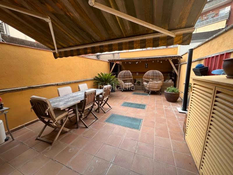 Foto c3ca292e-e84b-4b16-90f8-10910dda83d3. Casa adossada amb calefacció aparcament a Gràcia Sabadell