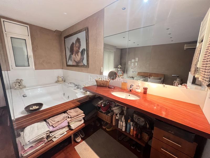 Foto 4936ceca-9ec3-4498-9a2a-458f82aa7b94. Semi detached house with heating parking in Gràcia Sabadell