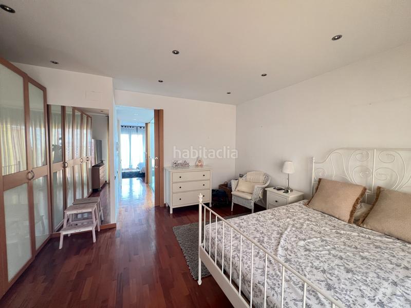 Foto c118d2a8-beed-4104-a2b4-2f86731b4974. Semi detached house with heating parking in Gràcia Sabadell