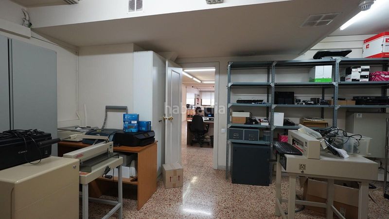 Foto bd9f9dd9-cefb-441e-a8fb-43731776b01b. Geschäftsraum mit heizung in Barri Antic Barberà del Vallès