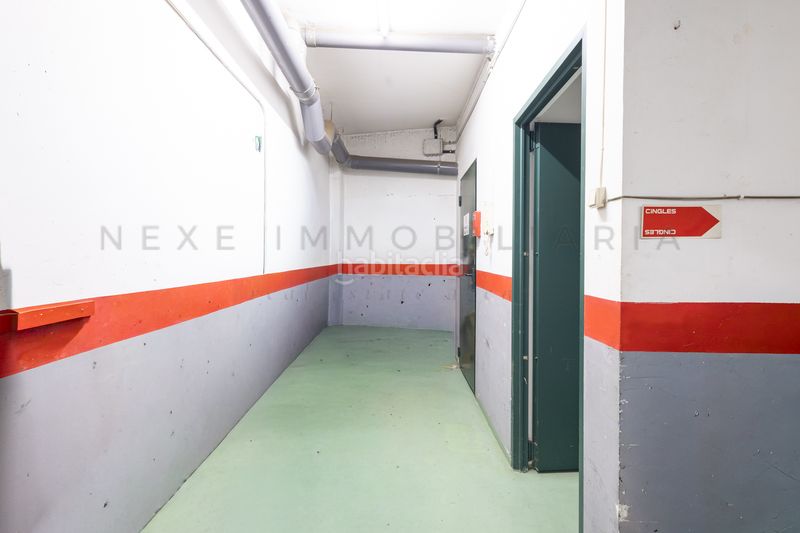 Foto 0f42bded-fc20-4d08-a051-e48893356597. Casa adossada amb xemeneia calefacció aparcament a Sabadell