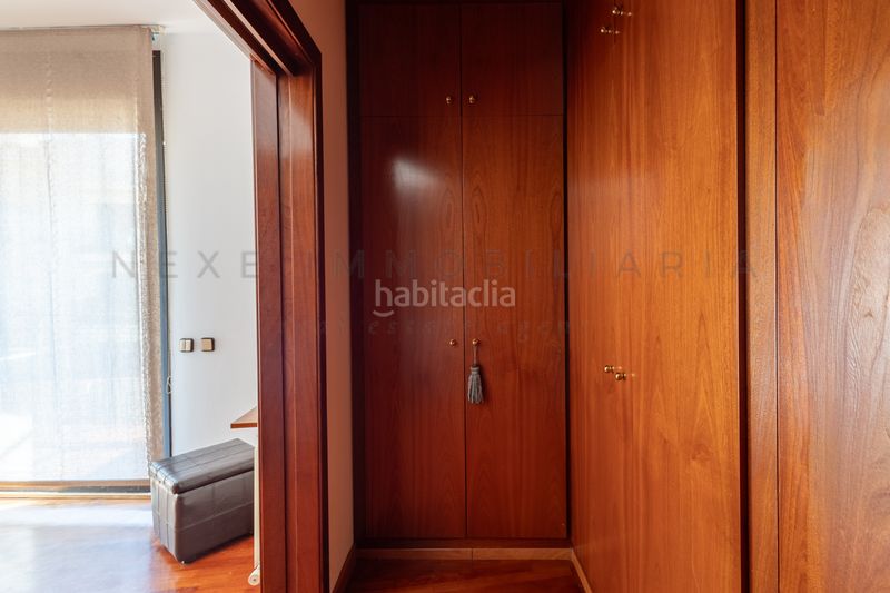 Foto 1cd3cdbb-801c-4b13-8aac-6501a0481de7. Casa adossada amb xemeneia calefacció aparcament a Sabadell