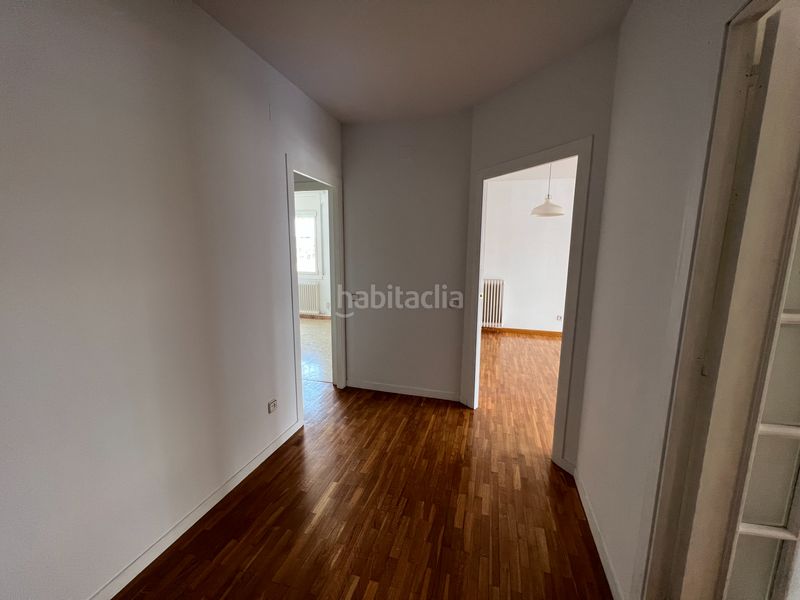 Foto be21d03e-7785-42f7-a1d2-641cb532f261. Flat with heating parking in Centre Sabadell