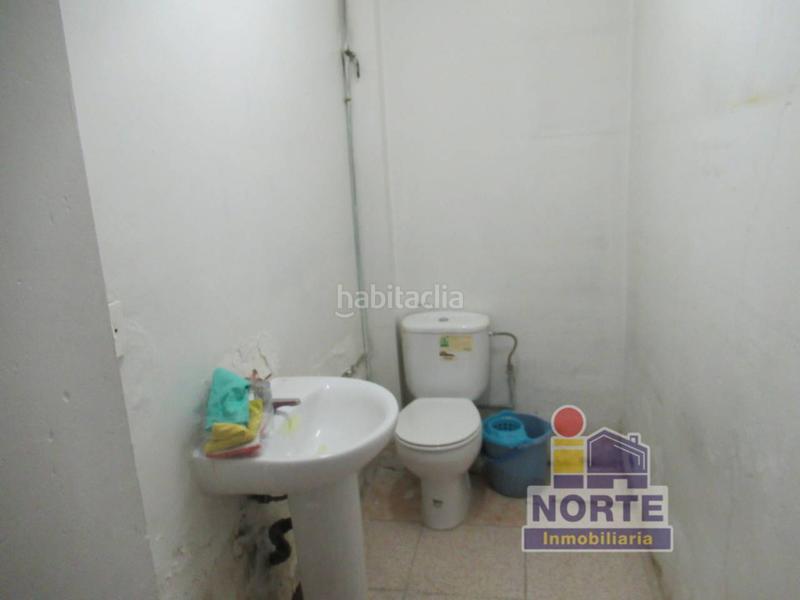 Foto f55c8c90-d556-43e4-a355-b90bc288c270. Location local commercial dans Zona Nord Alcoi