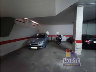 Parking voiture à Eixample. Parking en venta en ensanche