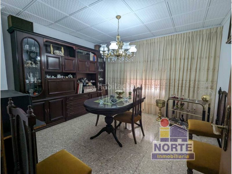 Foto e49c3461-9cfe-4c04-94fe-8353cc695c3d. Location appartement dans Eixample Alcoi