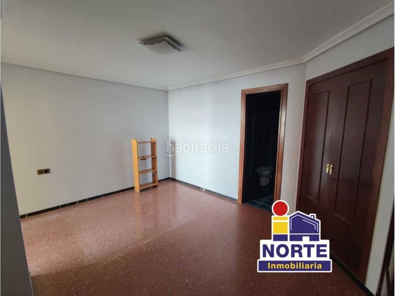 Foto c68a98da-d8c0-485f-9a72-1c92ecf54f2c. Alquiler piso alquiler de piso alcoy en Zona Nord Alcoi