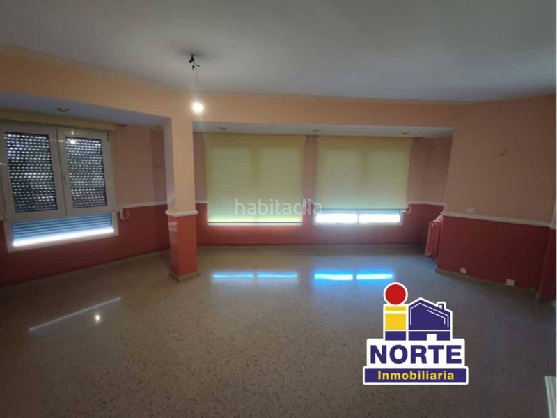 Foto bc87d645-367d-4559-ae86-352cdb19c642. Rent flat with heating parking in Zona Nord Alcoi