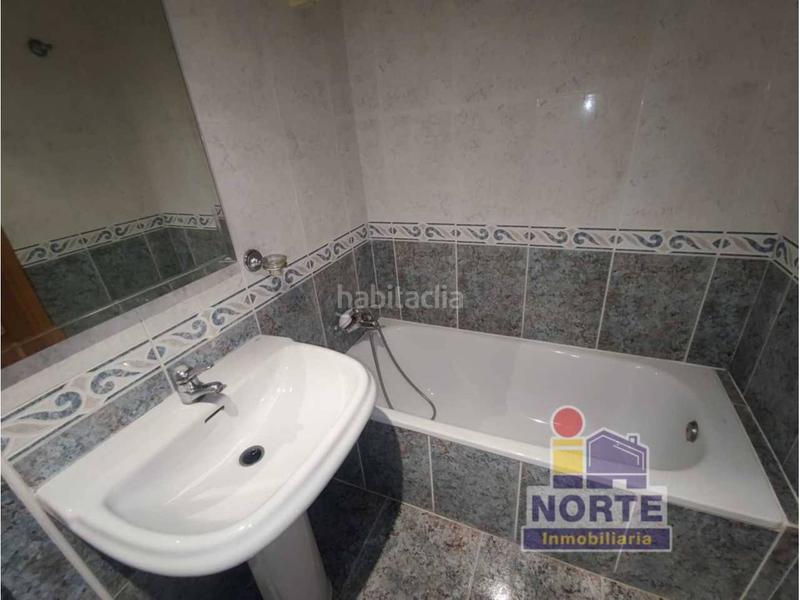 Foto b01f55e2-cef1-4c59-8bb8-50f4d87d3997. Miete etagenwohnung mit heizung parking in Zona Nord Alcoi